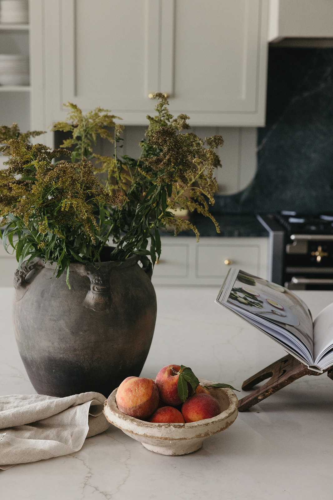 How Interior Designers Attract Clients Online | Coastal Template Co. Showit Templates for Interior Designers